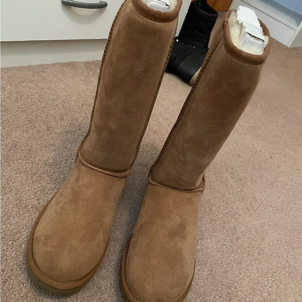 Size 7 - Tall, chestnut Ugg boots